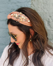Load image into Gallery viewer, Mauve Pearl Statement Headband