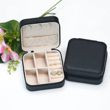 Load image into Gallery viewer, Travel Jewelry Case